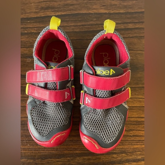 PLAE, size 13 little kid, red and gray velcro zero drop reinforced toe shoes - Picture 3 of 8